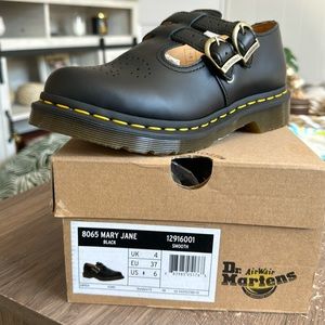 Dr. Martens Mary Jane 8065